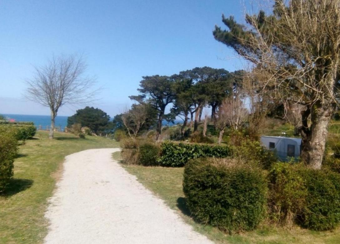 Les Hortensias Grande Tente Familiale Deux Chambres Et Sejour Vue Mer Sur Camping Nature Plestin-les-Grèves Eksteriør billede